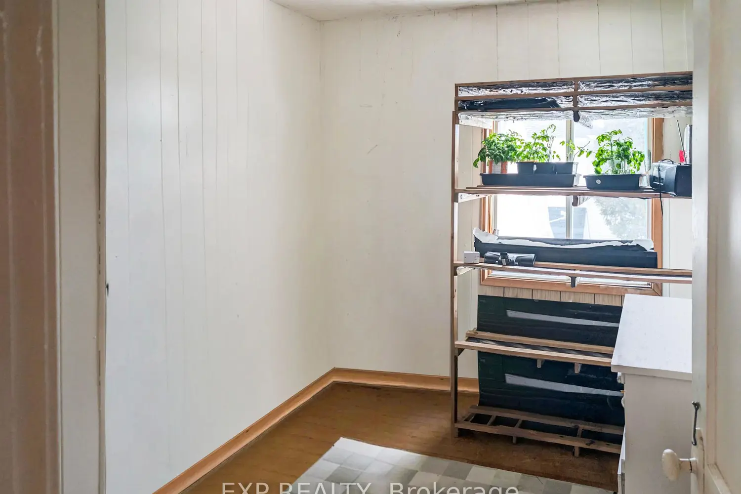 111 Taylor Avenue photo 5