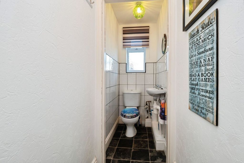 Additional image 16 of 3 bed terraced house for saleEsplanade, Hornsea HU18