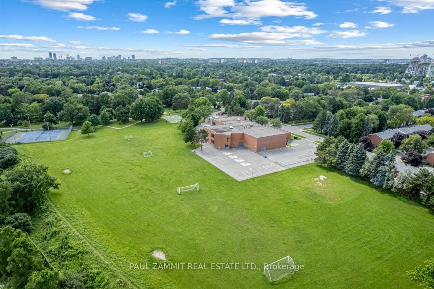 Additional image 19 of 47 Ladyslipper Court