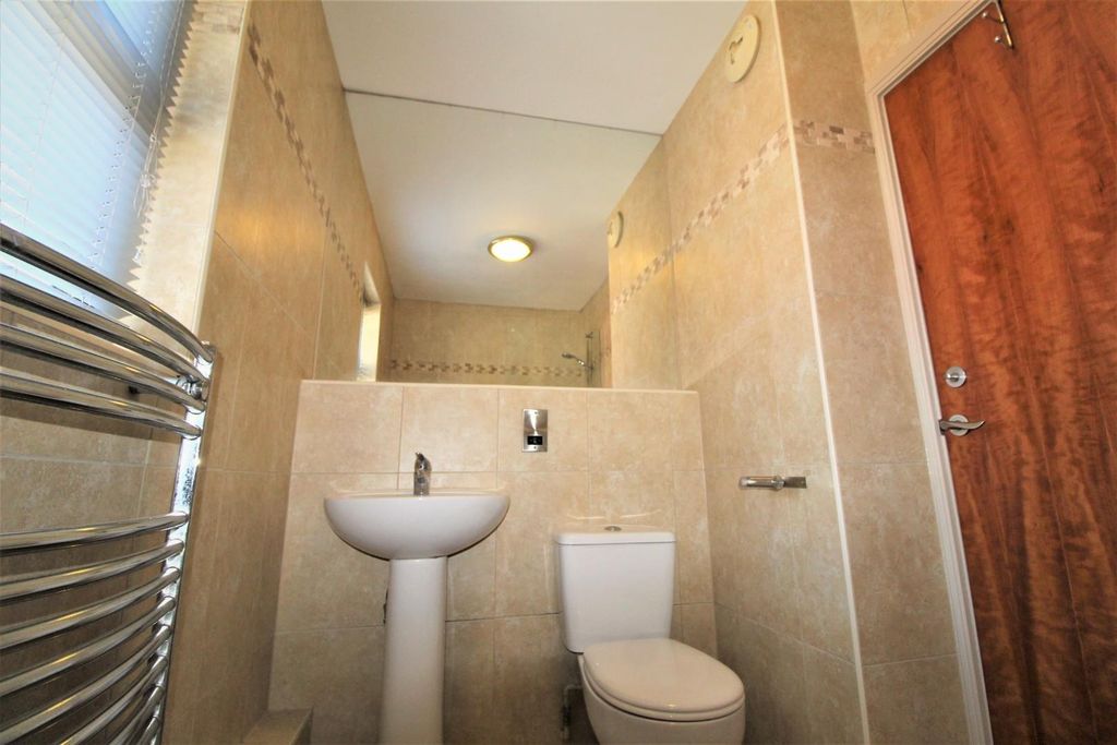 Additional image 9 of 1 bed flat for saleGarden Street, Huddersfield HD1