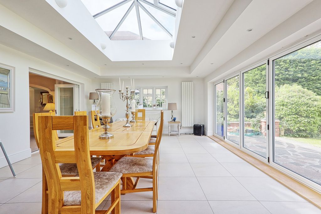 Additional image 6 of 6 bed detached house for saleErnest Road, Emerson Park RM11
