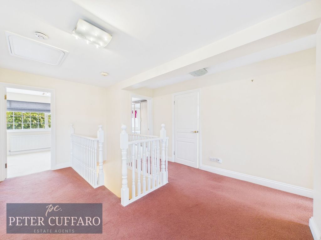 Additional image 12 of 4 bed detached house for saleWare Road, Hoddesdon EN11