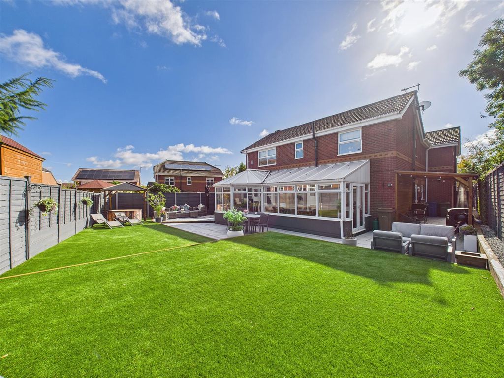 Additional image 2 of 4 bed detached house for saleBirch Close, Hessle HU13
