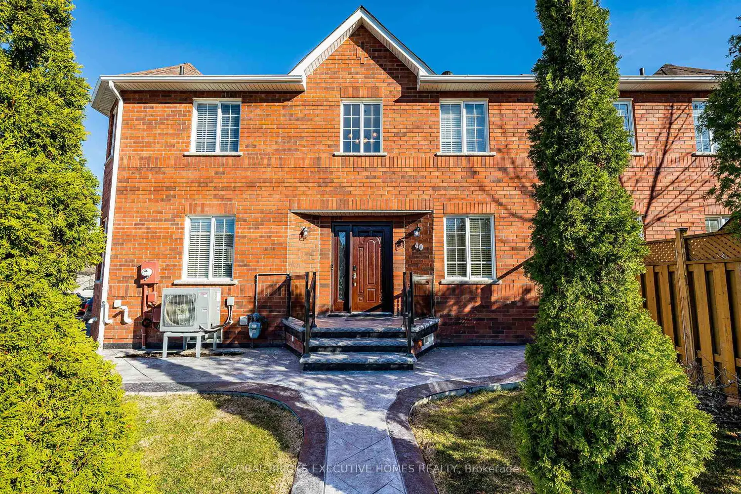 40 Hubert Corless Drive photo 5