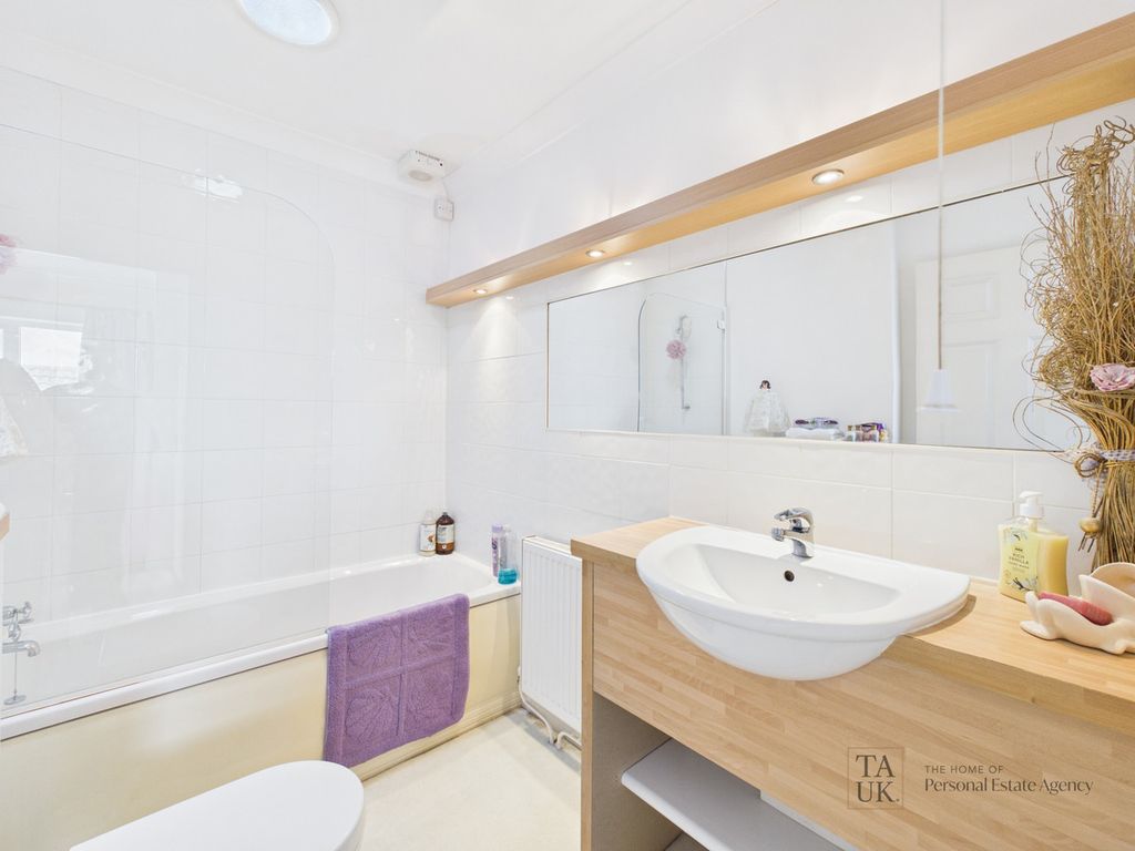 Additional image 26 of 5 bed detached house for saleHavant Road, Hayling Island PO11