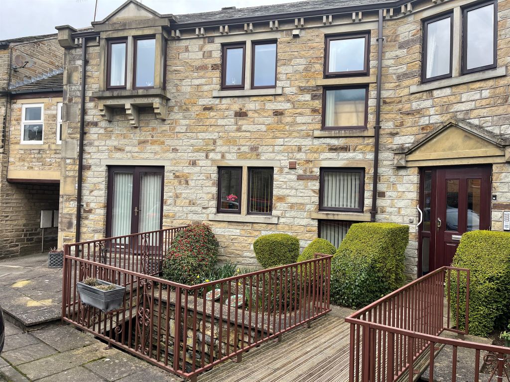 2 bed flat for saleWater Hall Court, New Mill, Holmfirth HD9