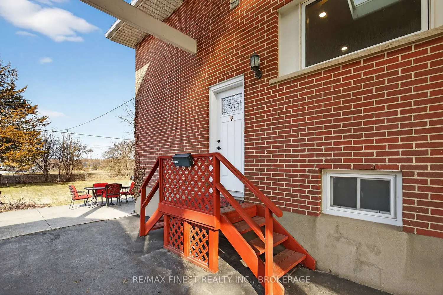 20 Oakridge Avenue photo 3
