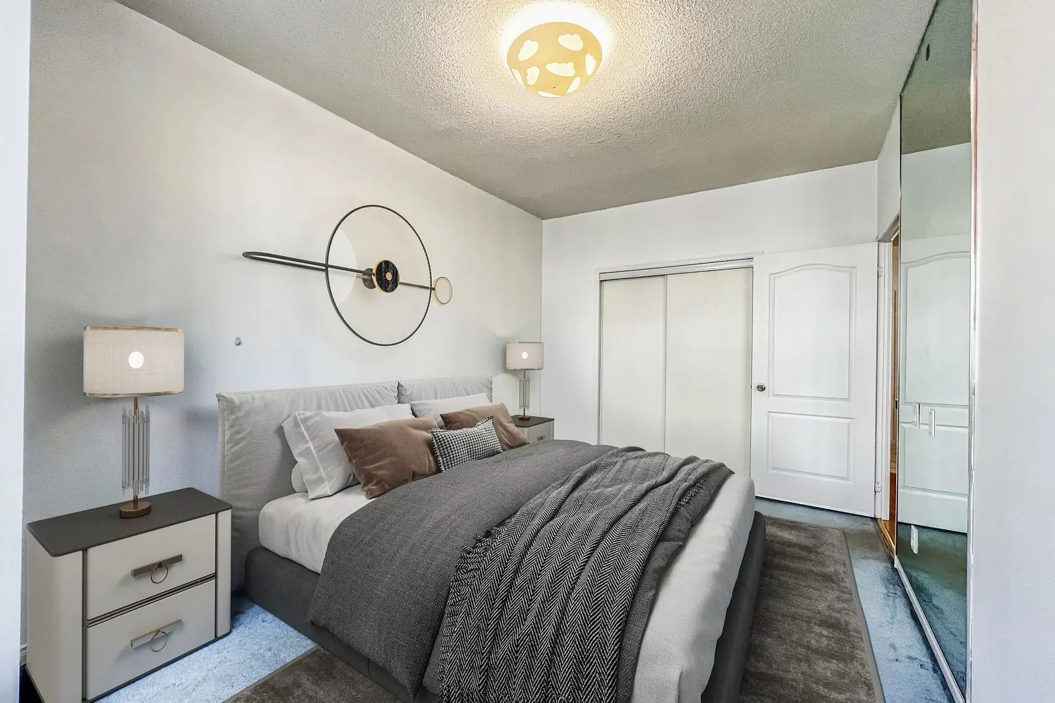 555 Yonge Street 406 photo 5