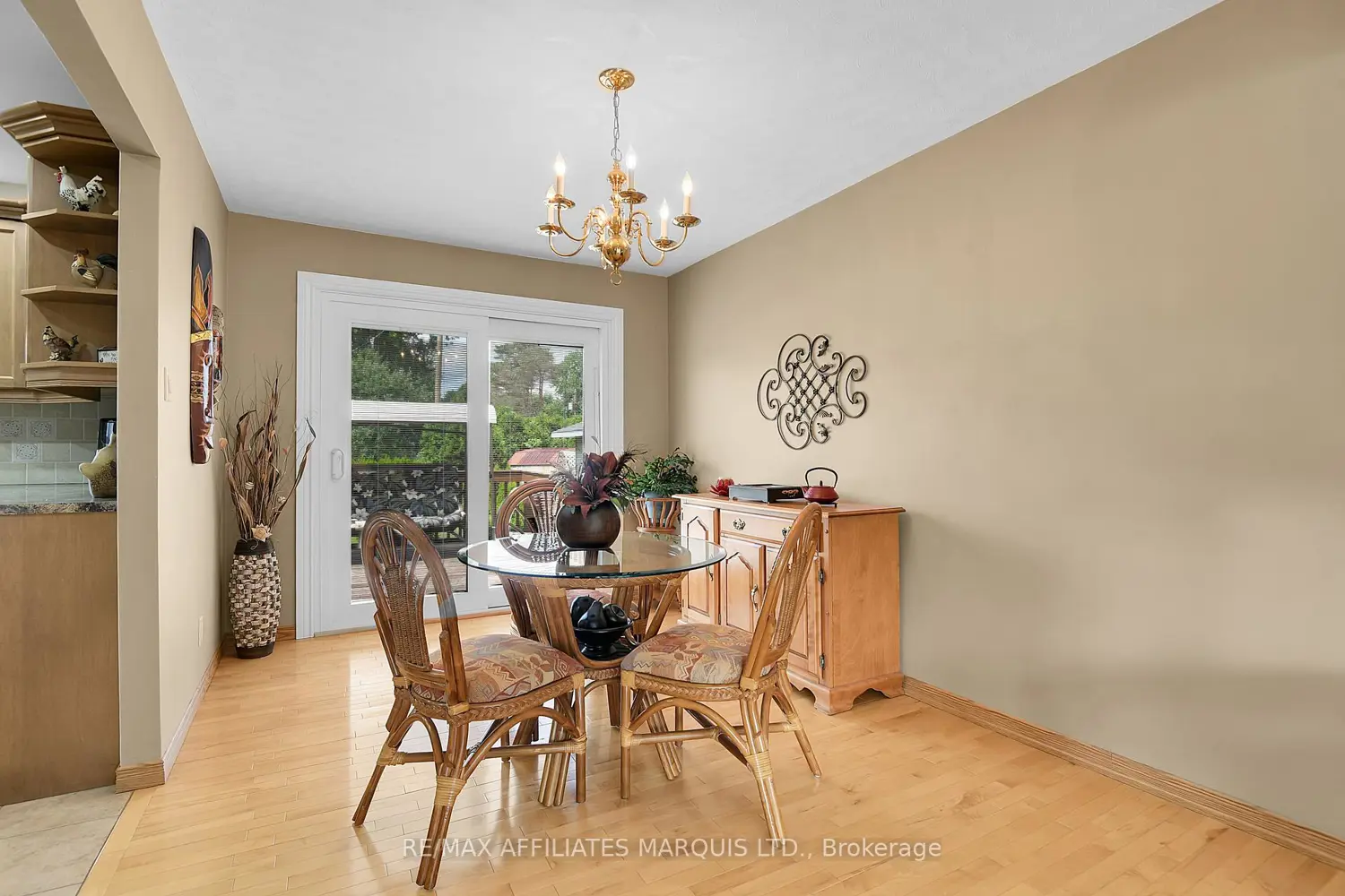 11 Ault Drive photo 3