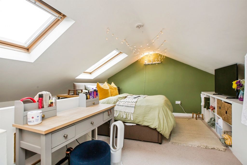 Additional image 23 of 3 bed flat for saleSkircoat Moor Road, Halifax HX3