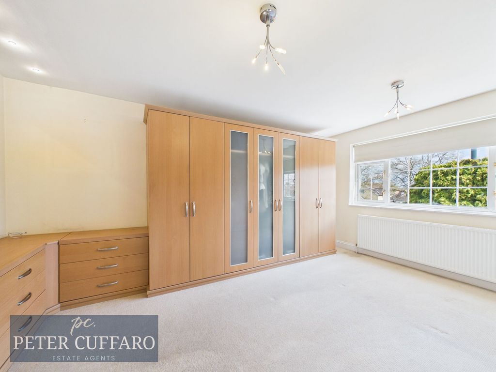Additional image 13 of 4 bed detached house for saleWare Road, Hoddesdon EN11