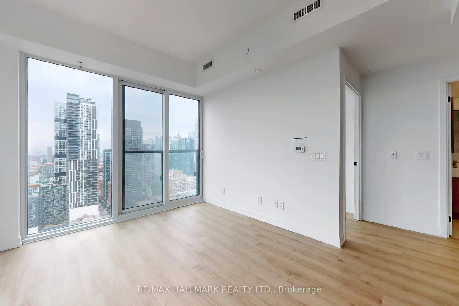 Additional image 14 of 319 Jarvis Street 3515
