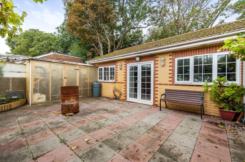 Additional image 16 of 5 bed semi-detached house for saleDelamere Road, Hayes UB4