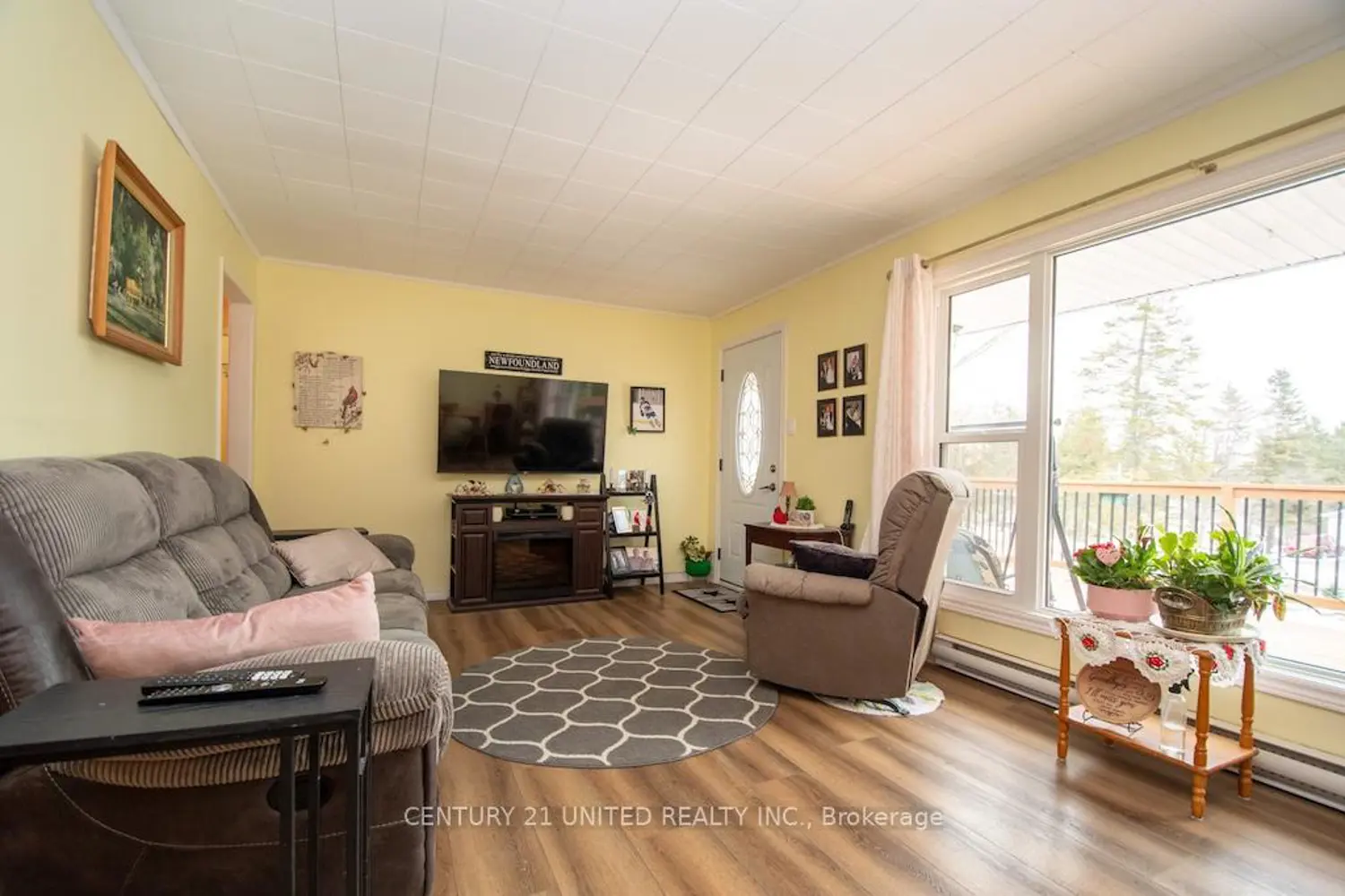 216 George Drive photo 2