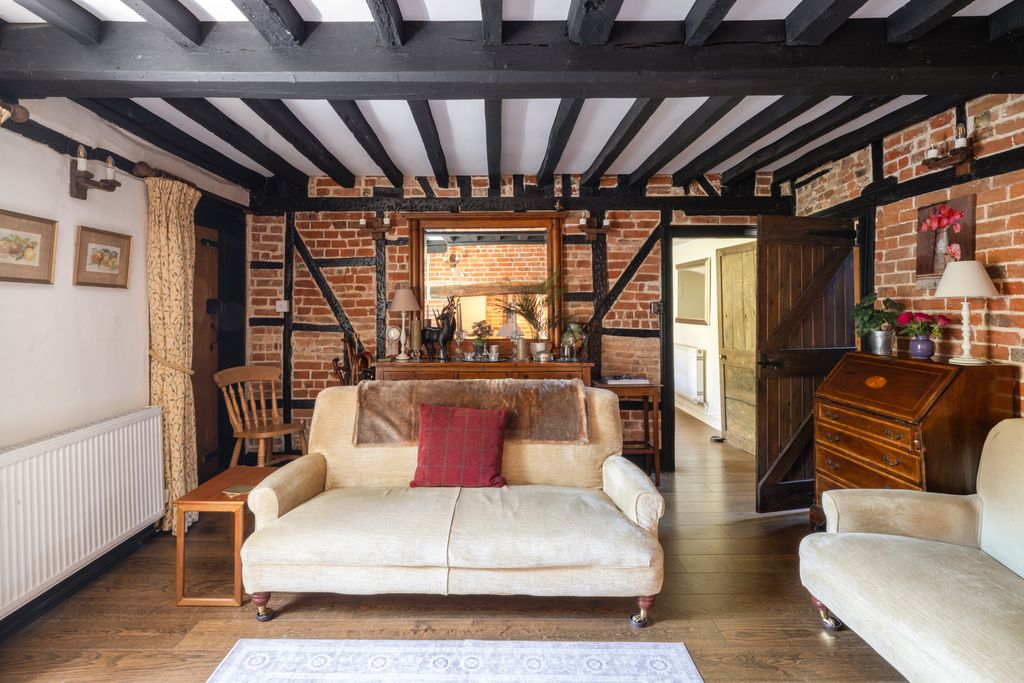 Additional image 12 of 4 bed detached house for saleCottrell Farmhouse, Hayling Island, Hampshire PO11