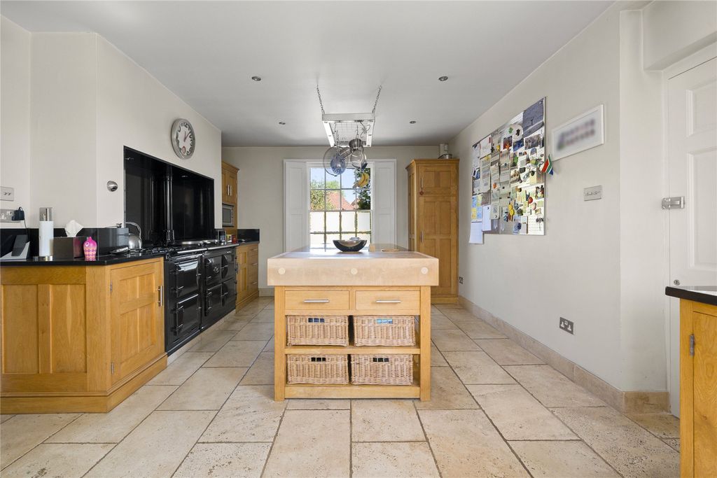 Additional image 3 of 5 bed detached house for saleNorthfield End, Henley-On-Thames, Oxfordshire RG9