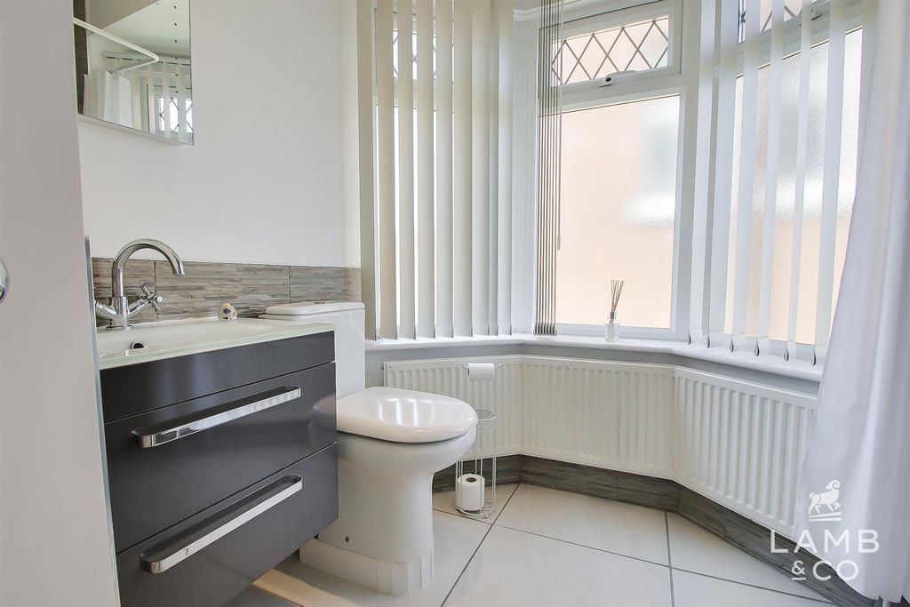 Additional image 22 of 5 bed detached house for saleFronks Road, Dovercourt CO12
