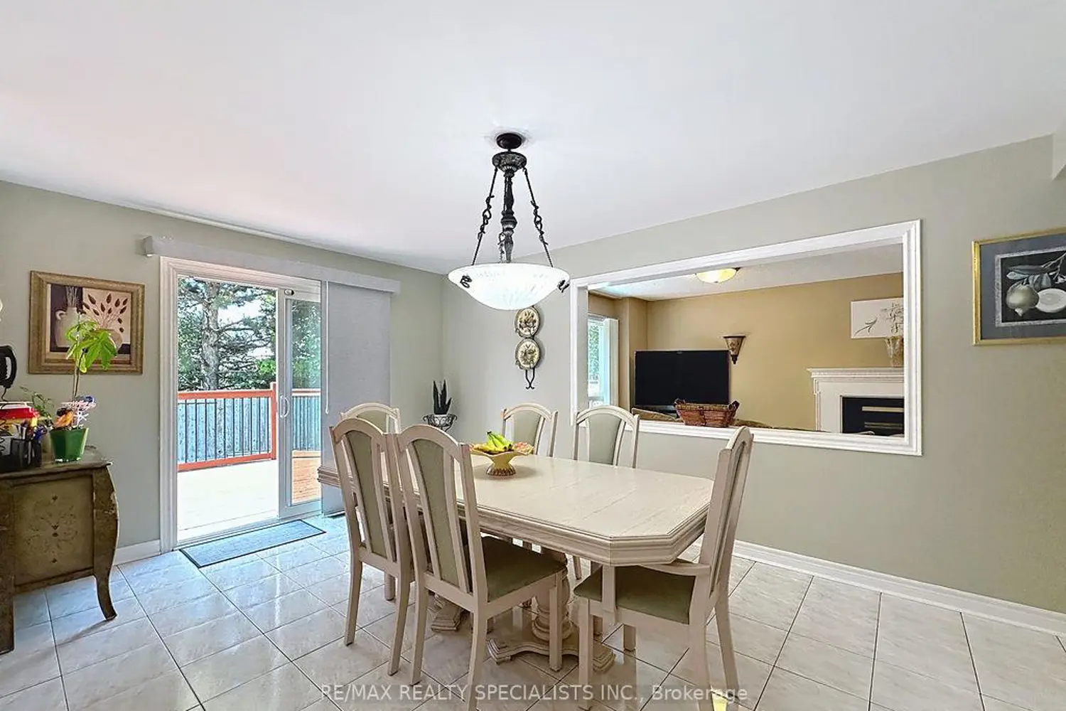 9 Siesta Court photo 3
