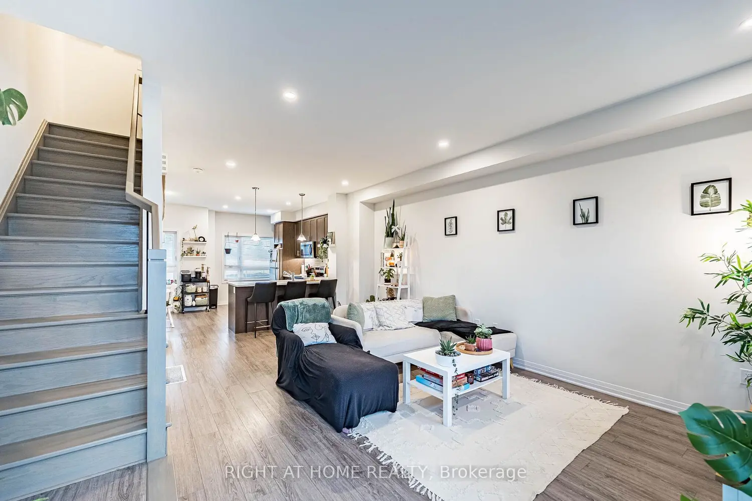 Additional image 8 of 51 Sparrow Avenue 96