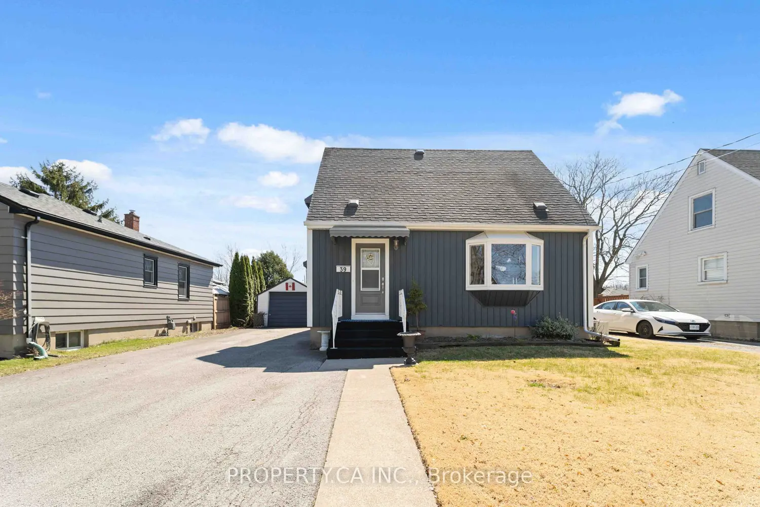 39 Mcdonald Avenue photo 2