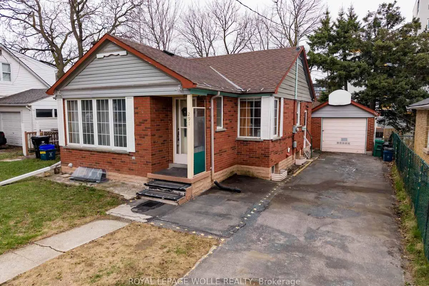 291 Albert Street photo 2