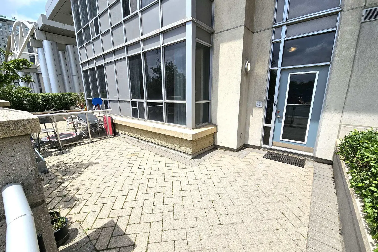 38 Lee Centre Drive Th120