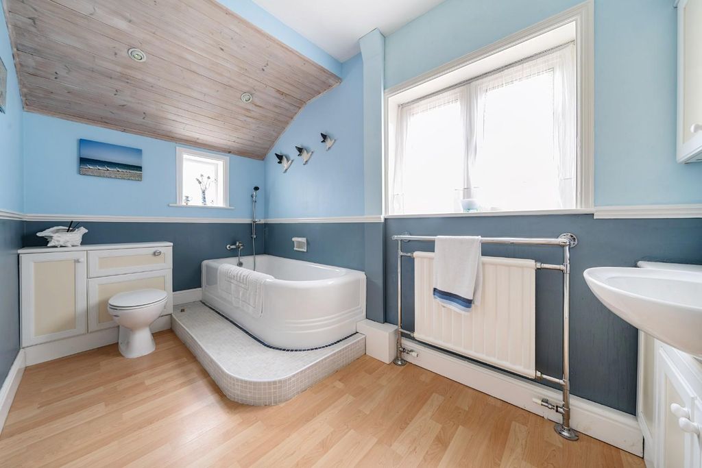 Additional image 14 of 4 bed detached bungalow for saleSt. Catherines Road, Hayling Island PO11
