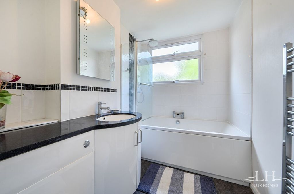 Additional image 16 of 4 bed detached house for saleRomney Chase, Emerson Park RM11
