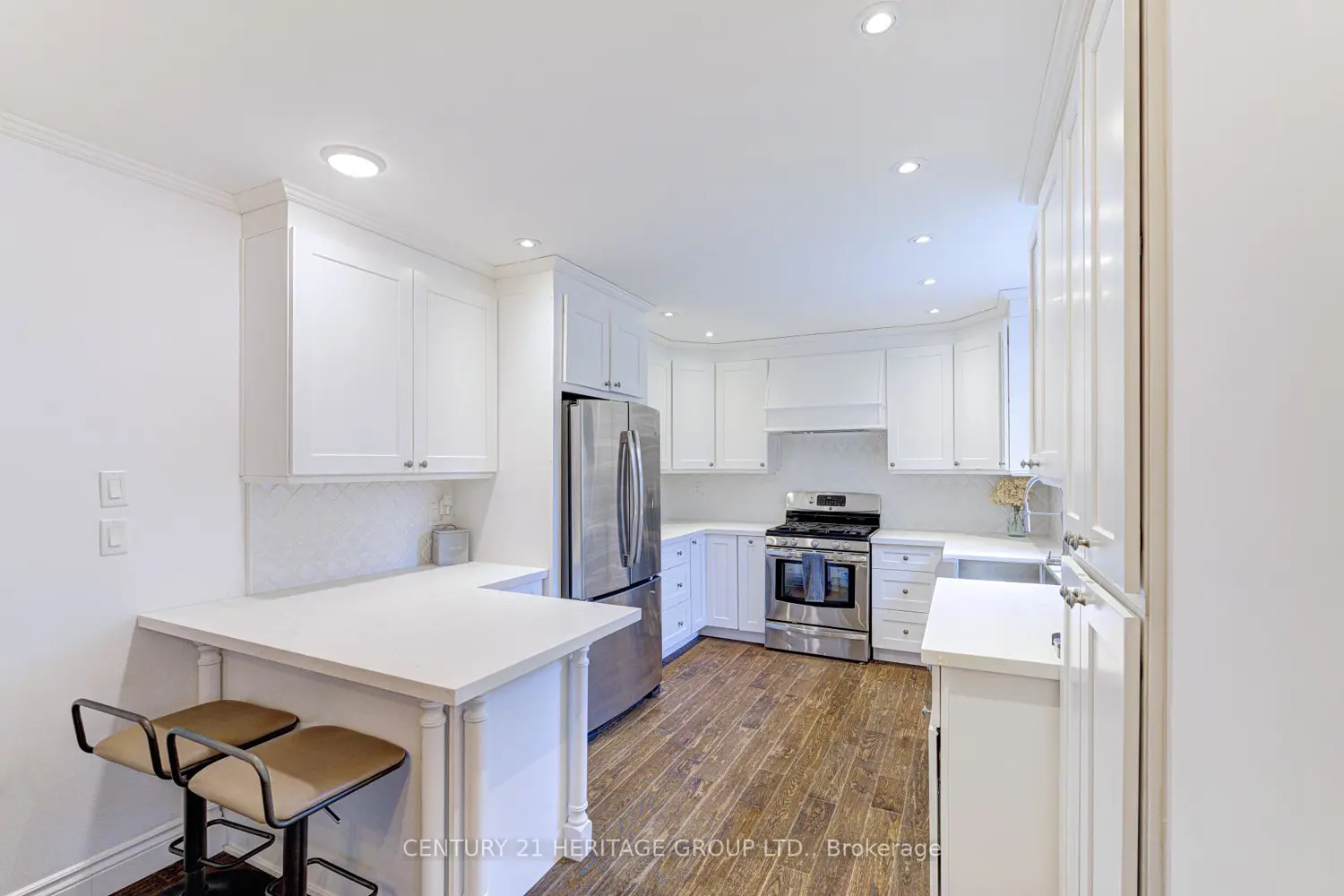 80 Findlay Avenue photo 3