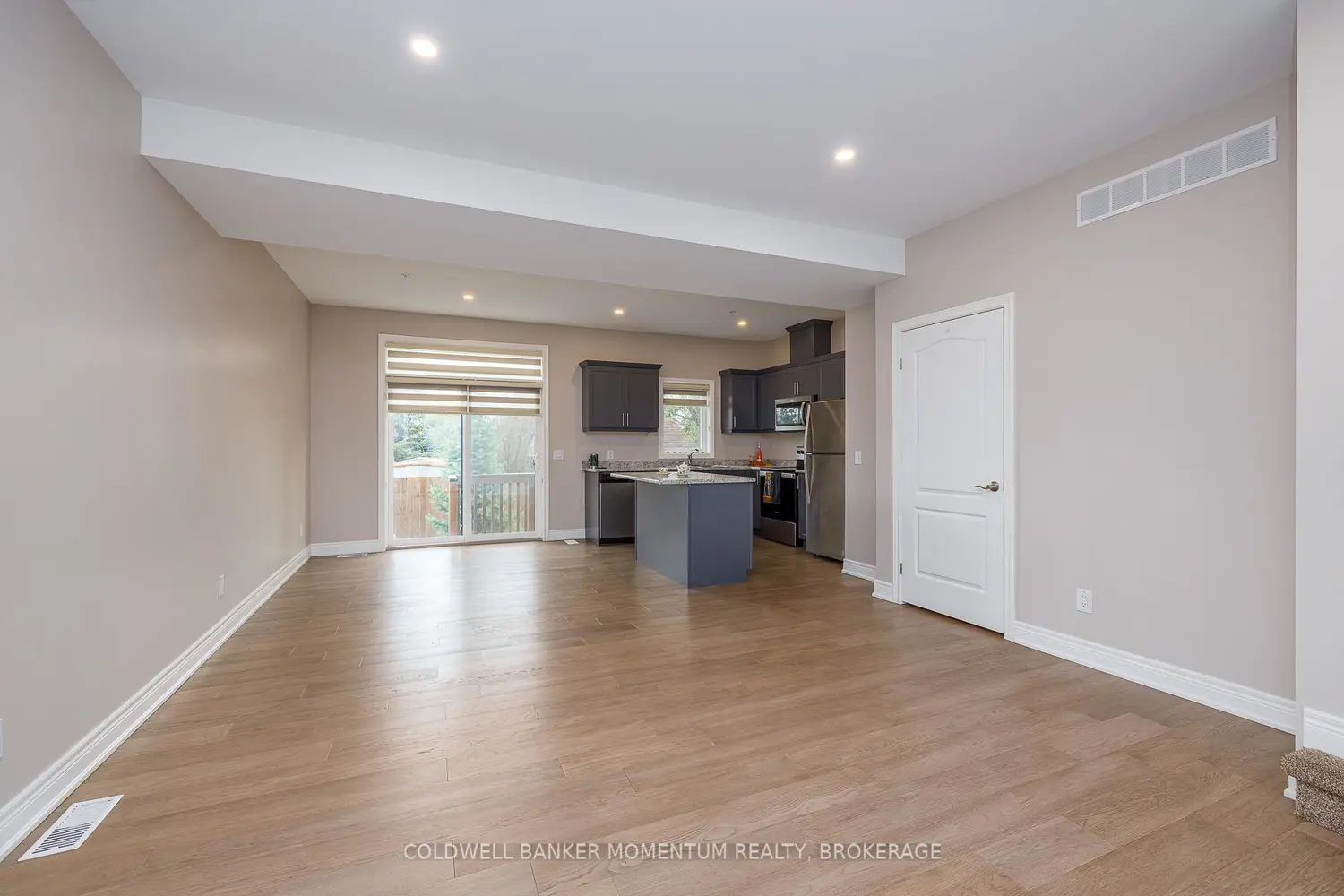18 Corbin Street 4 photo 4