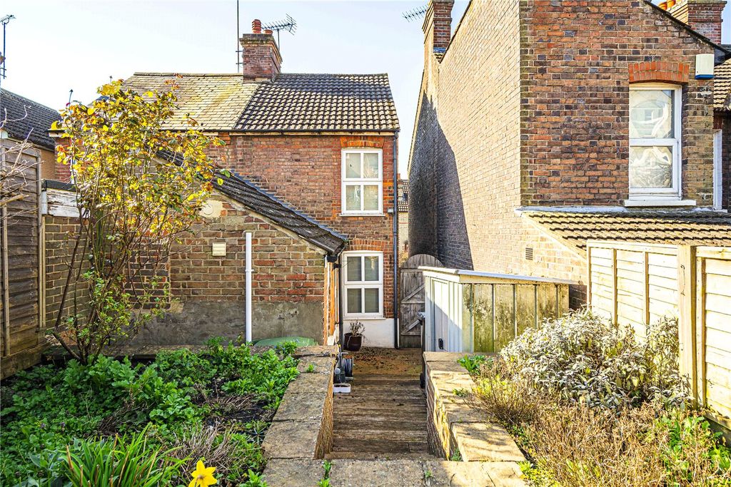 Additional image 13 of 2 bed semi-detached house for saleEbberns Road, Apsley, Hemel Hempstead, Hertfordshire HP3