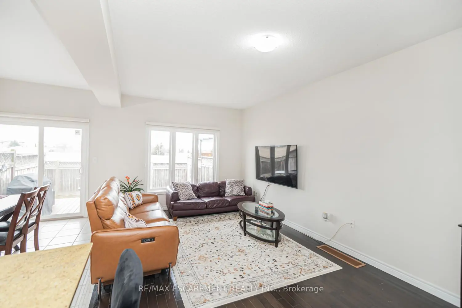 370 Stonehenge Drive 13 photo 4