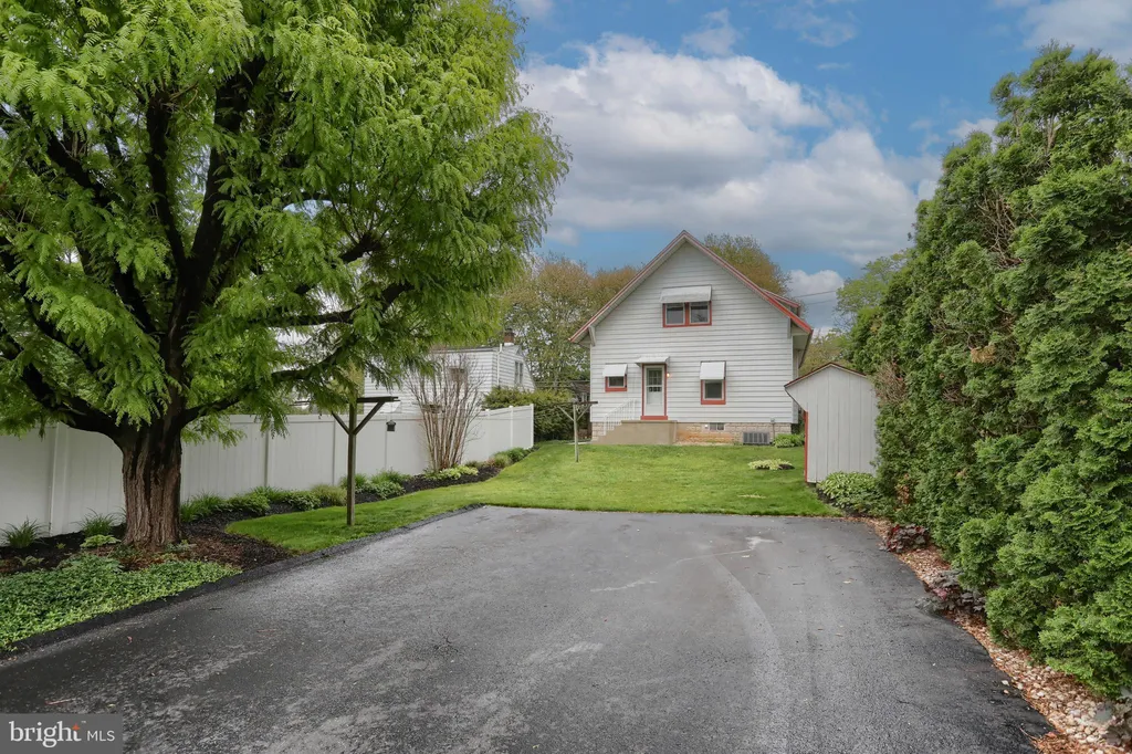 303 S 12th Street, Lebanon, PA 17042