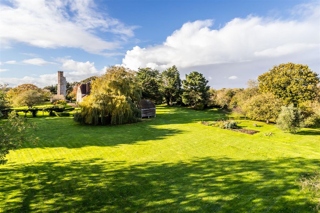 Additional image 37 of 7 bed detached house for saleChurch Lane, Warblington, Hampshire PO9
