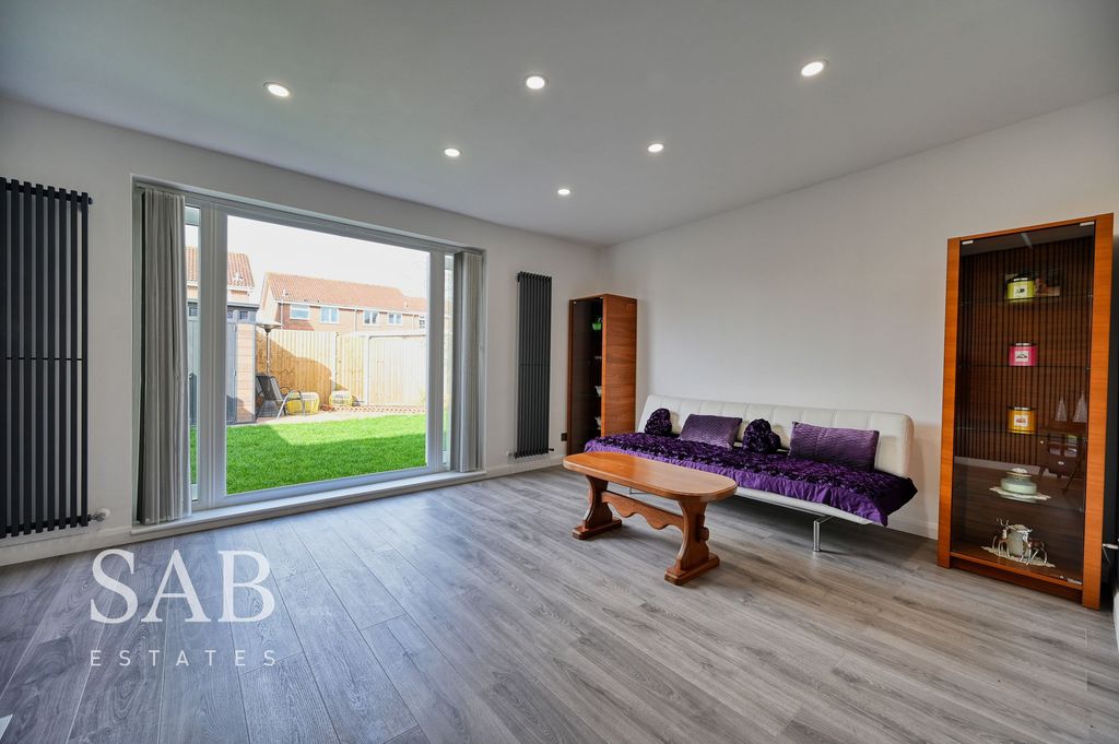 Additional image 4 of 4 bed detached house for saleKingsash Drive, Hayes UB4