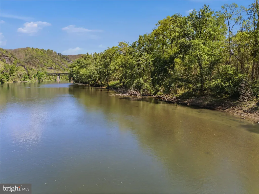 Additional image 4 of 1628 Vista River Road, Paw Paw, WV 25434