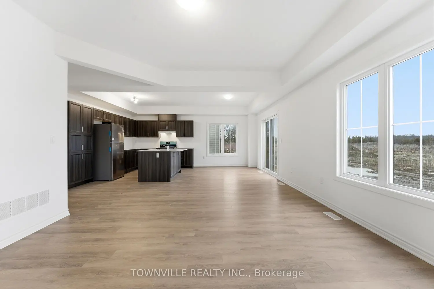 51 Bradden Crescent photo 3