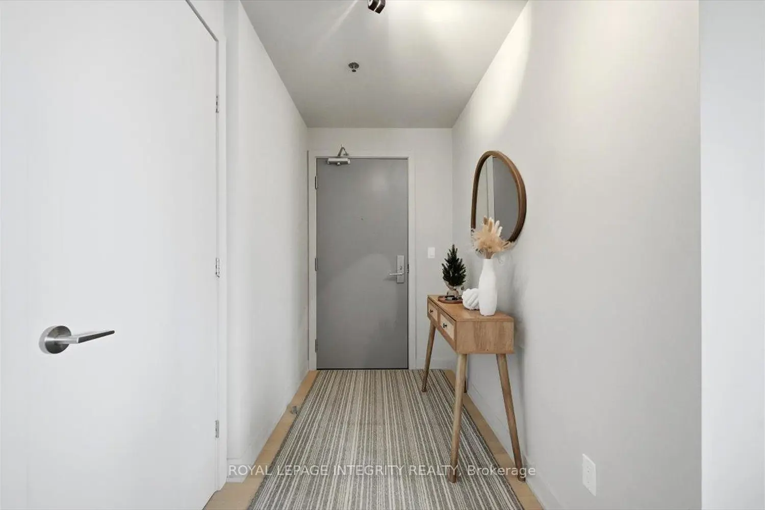 Additional image 3 of 203 Catherine Street 602