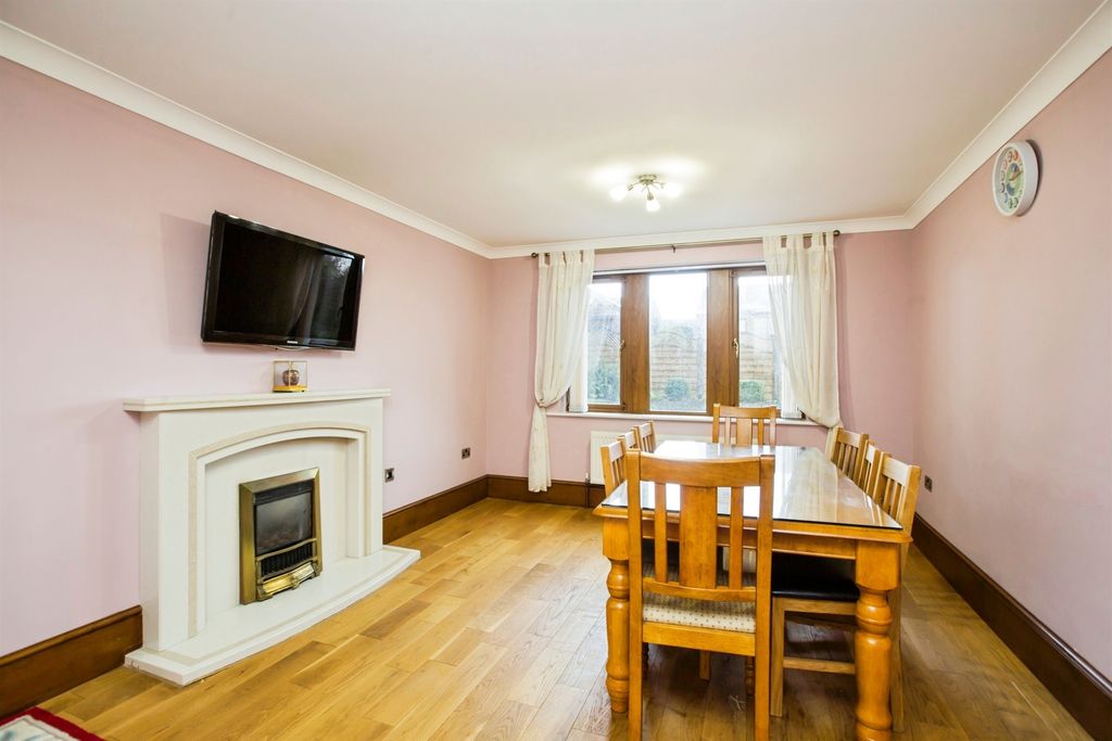 Additional image 5 of 4 bed detached house for saleLe Mar View, Southowram, Halifax HX3
