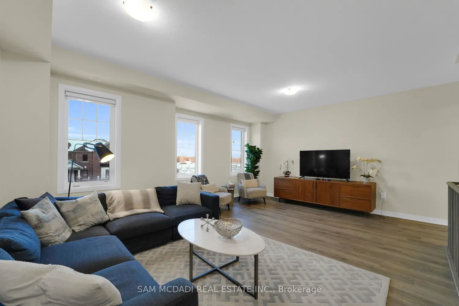 185 Bedrock Drive 13 photo 4
