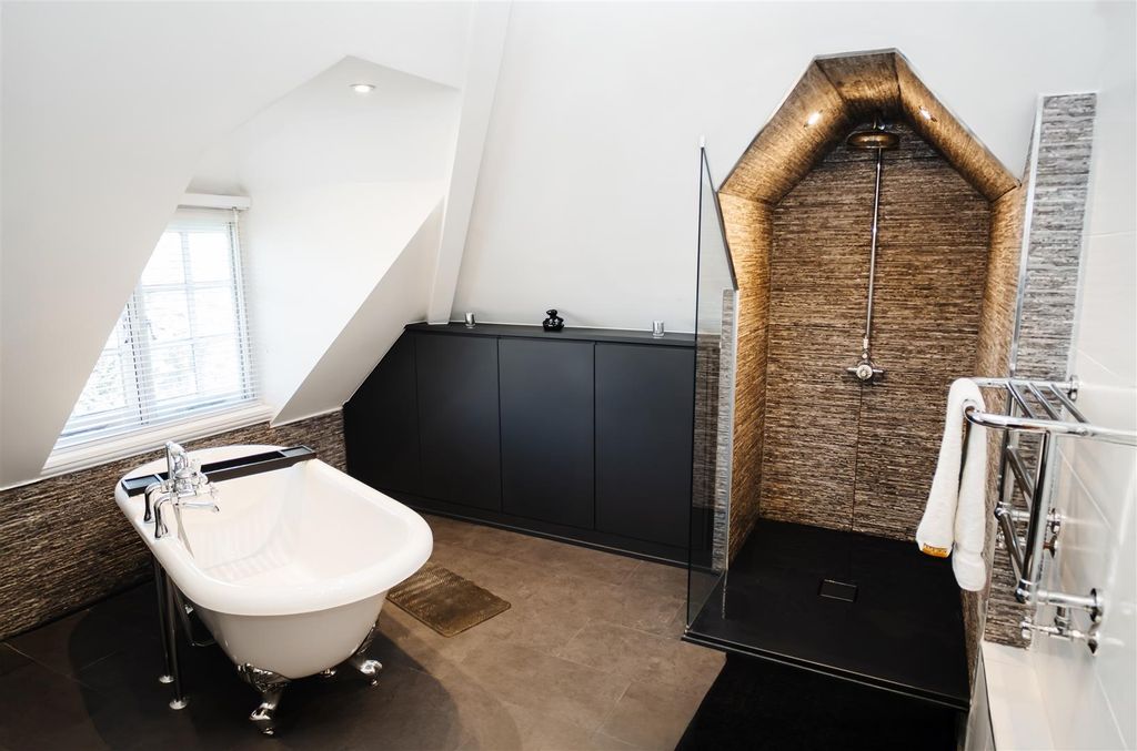 Additional image 49 of 6 bed semi-detached house for saleFerriby Road, Hessle HU13