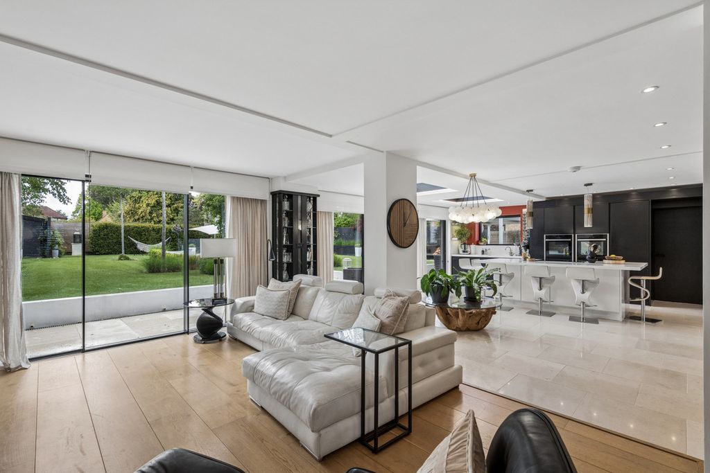 Additional image 28 of 4 bed detached house for saleSt. Davids Close, Hemel Hempstead HP3