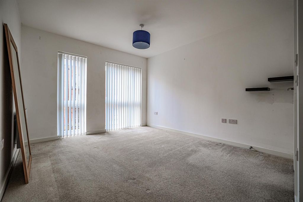 Additional image 9 of 2 bed flat for saleFrogmore Road, Hemel Hempstead HP3