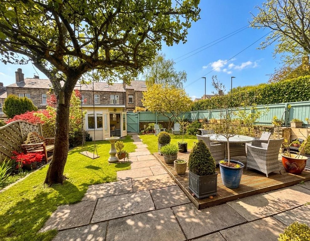Additional image 32 of 6 bed end terrace house for saleGrandsmere Place, Halifax HX3