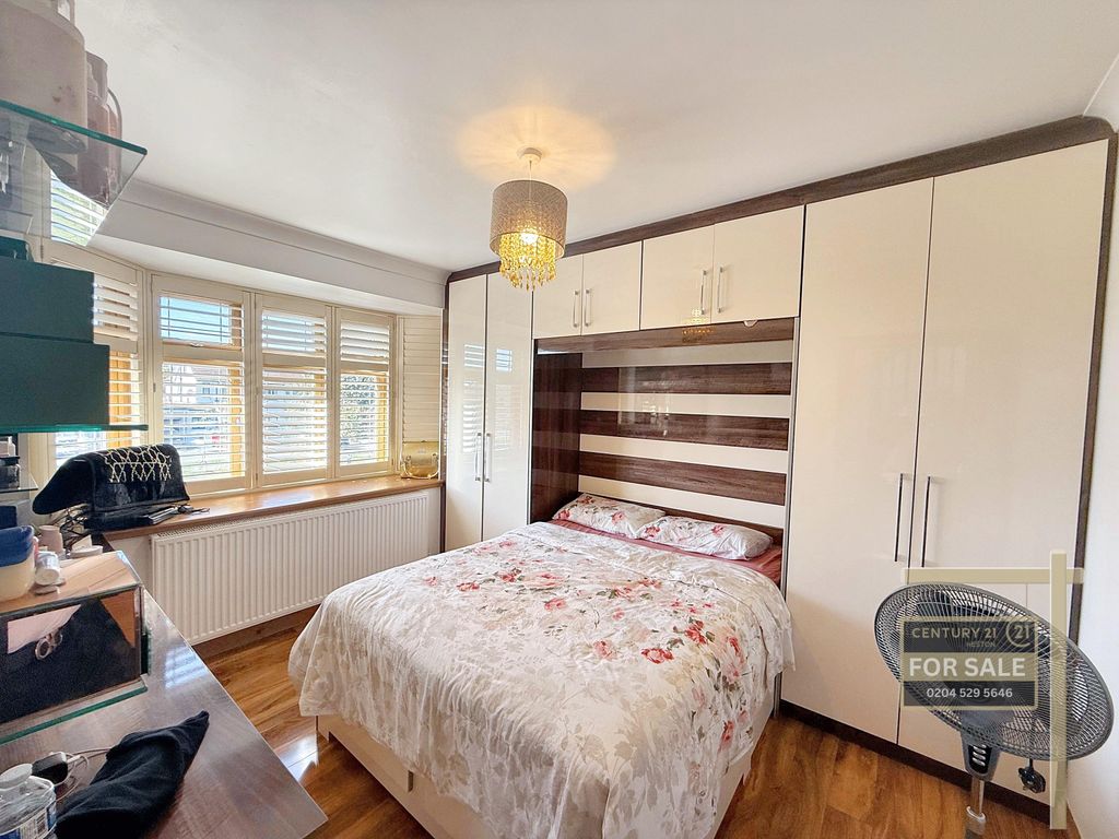 Additional image 14 of 5 bed semi-detached house for saleOxford Avenue, Hayes UB3