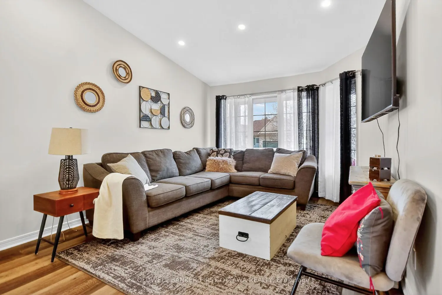 4 Mcdiarmid Lane photo 5