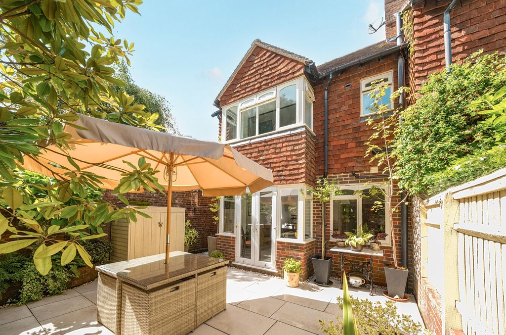 Additional image 12 of 2 bed end terrace house for saleCollege Hill, Haslemere, Surrey GU27