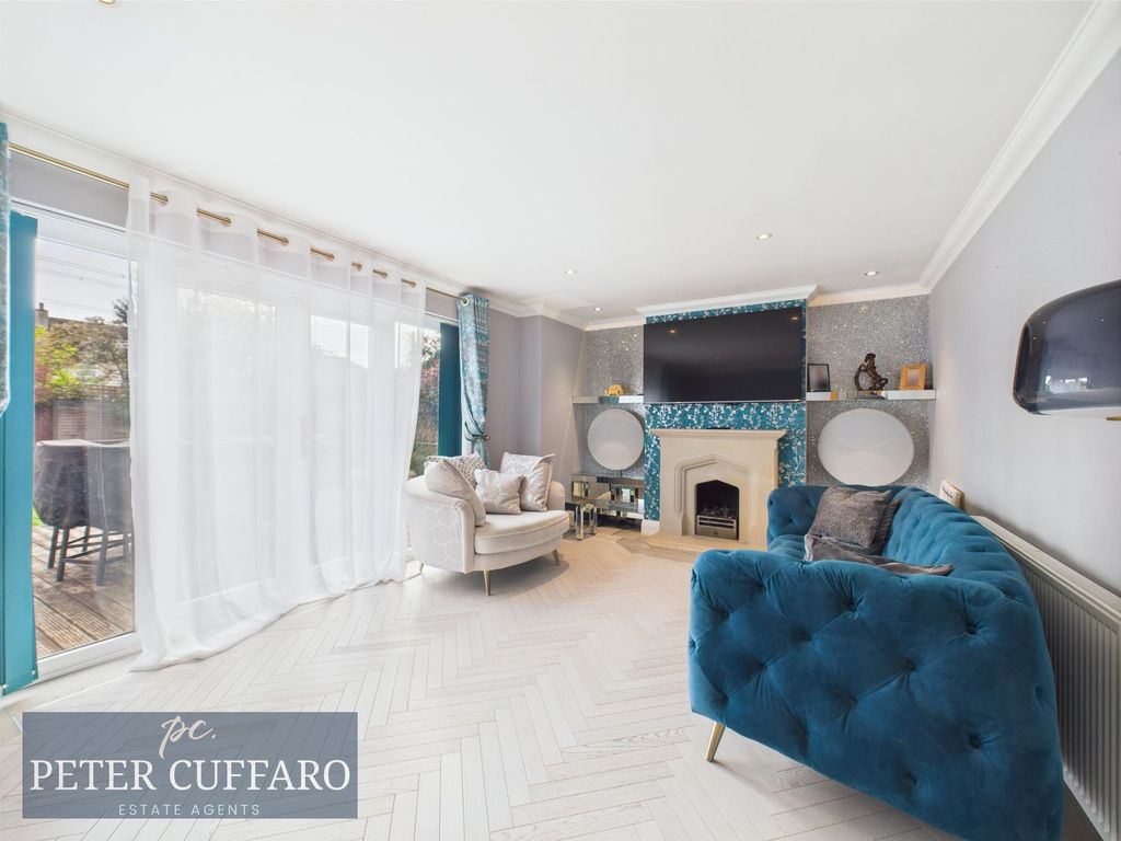 Additional image 5 of 4 bed detached house for saleDerby Road, Hoddesdon EN11