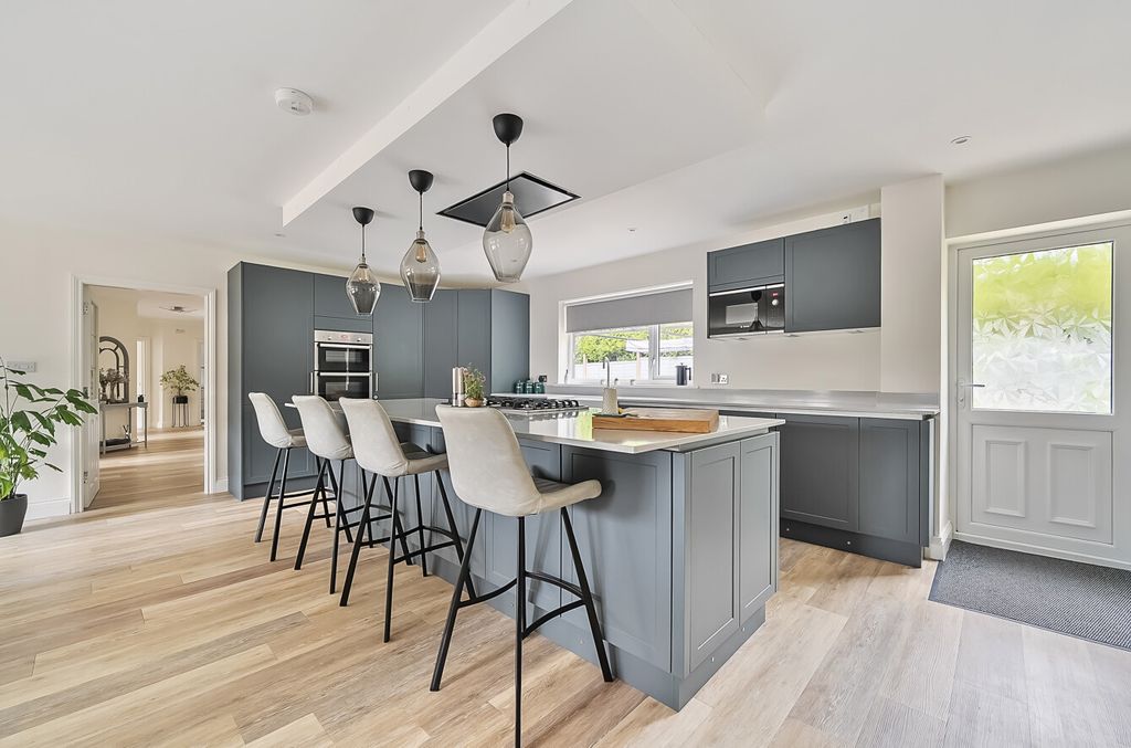 Additional image 27 of 6 bed bungalow for saleHindhead, Surrey GU26