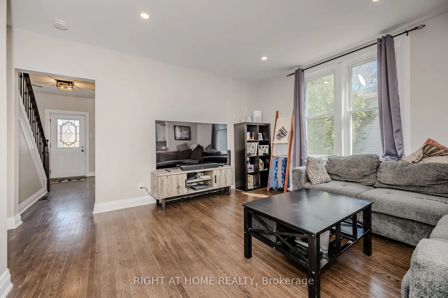 126 Poplar Avenue photo 2